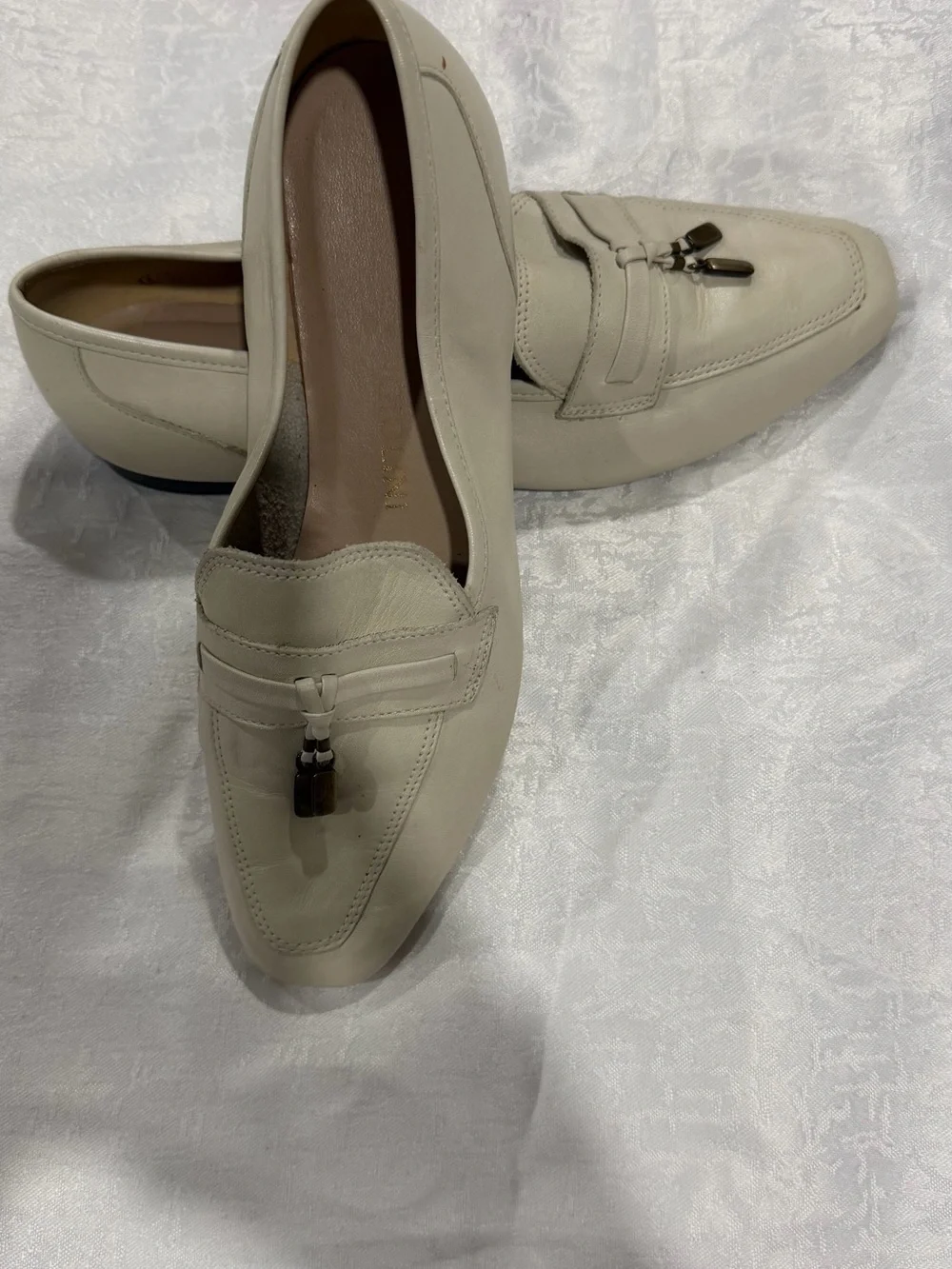 Women’s Cream Leather Tassel Loafers